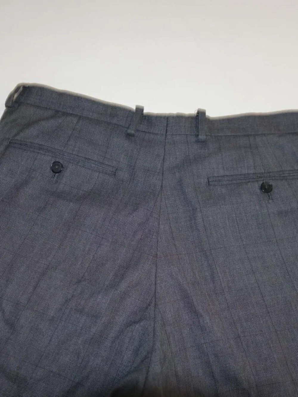 Banana Republic Men's 2 Button Suit Size 44 Regular 34 x 31 Medium Gray Plaid R